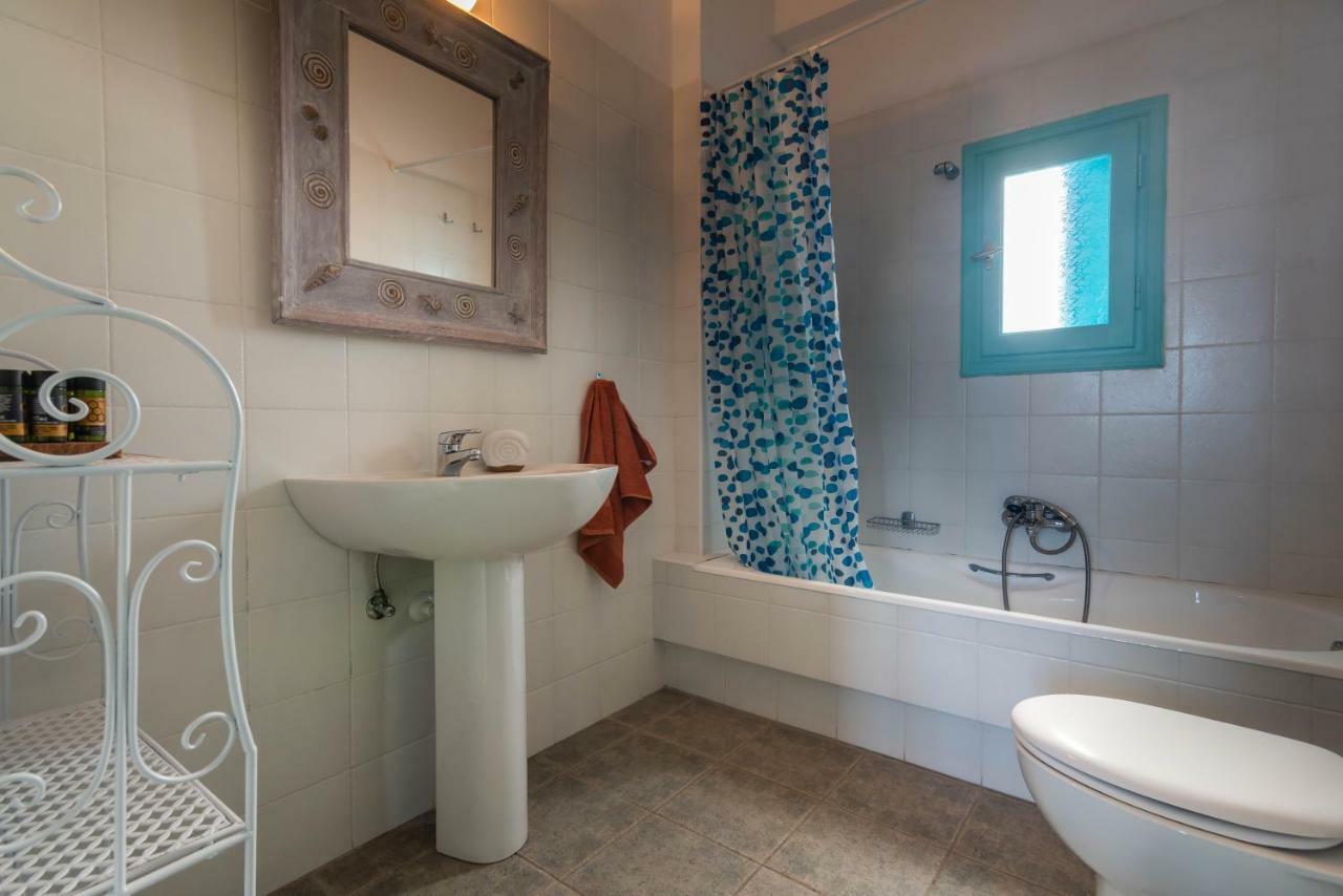 Holiday home Zefyros Pachaina